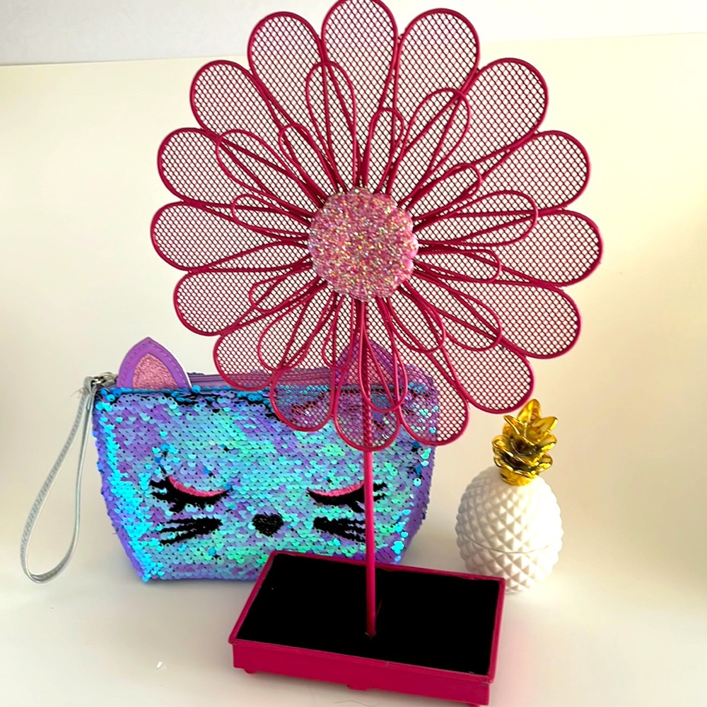 Flower Earring Tree, Pineapple Trinket Box & Purple Sleeping Kitty Wristlet